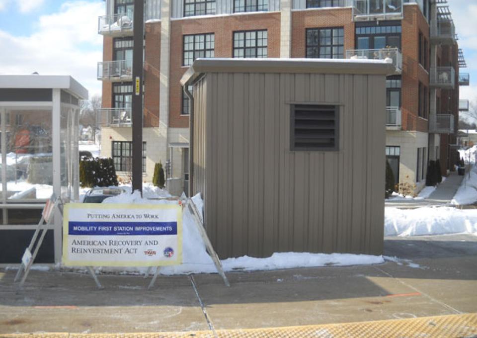 Amtrak ARRA Birmingham, MI - New shelter for chair lift